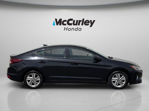 Used 2019 Hyundai Elantra SEL FWD image 2