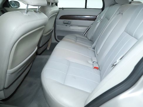 Used 2005 Mercury Grand Marquis LS image 25
