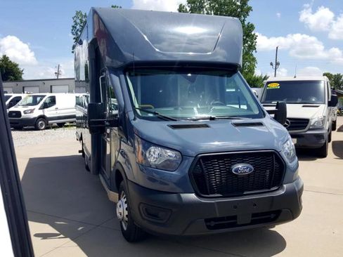 Used 2021 Ford Transit 350 DRW image 5