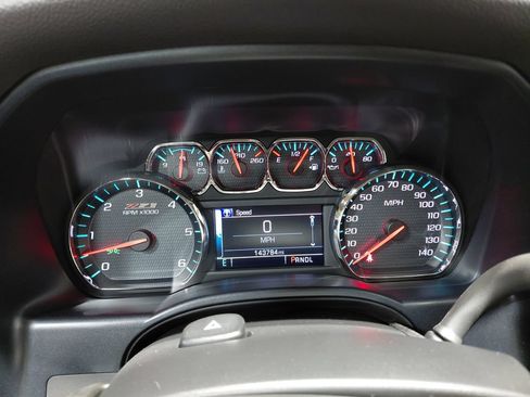 Used 2018 Chevrolet Silverado 1500 LT w/ All Star Edition AWD/4WD image 27