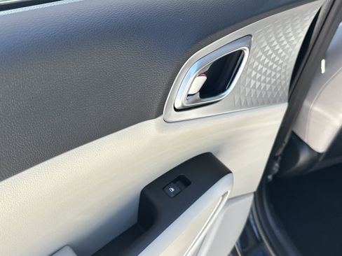 New 2025 Kia Soul LX w/ LX Technology Package image 12
