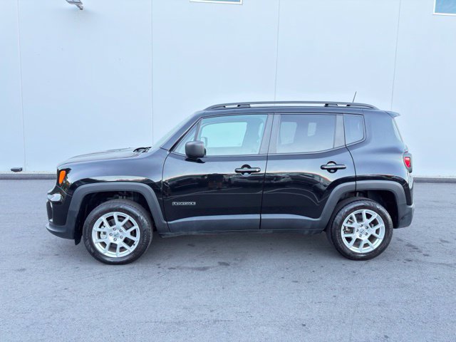 Used 2023 Jeep Renegade Latitude w/ Premium Group AWD/4WD image 10