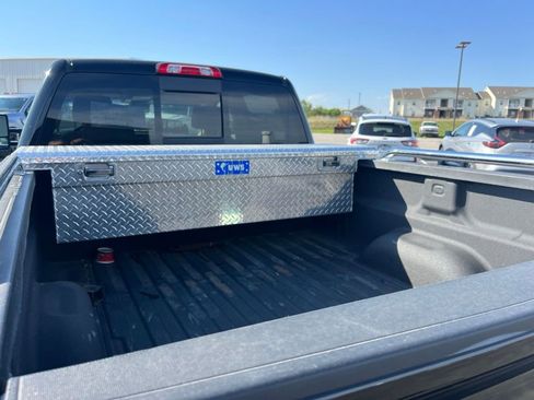 Used 2017 GMC Sierra 2500 Denali w/ Duramax Plus Package AWD/4WD image 7