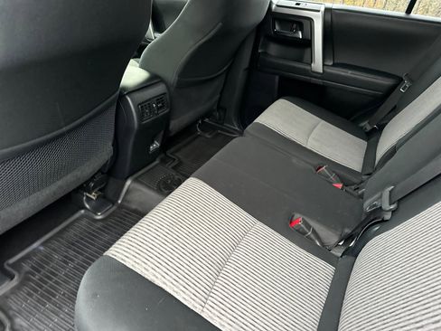 Used 2024 Toyota 4Runner SR5 image 12