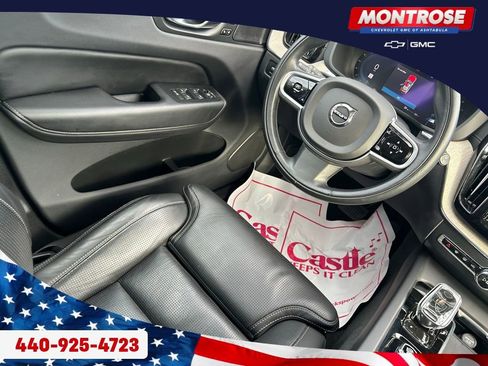 Used 2022 Volvo XC60 B5 Inscription image 24