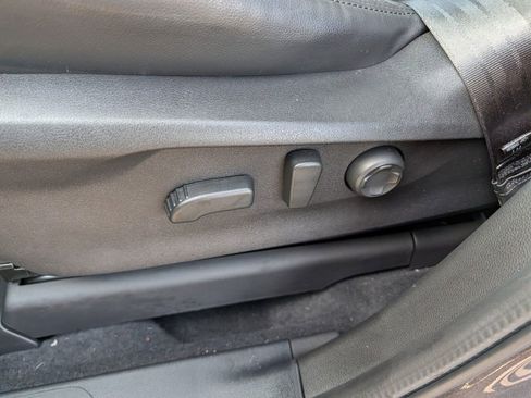 Used 2025 Subaru Ascent Bronze Edition w/ Onyx Package image 21