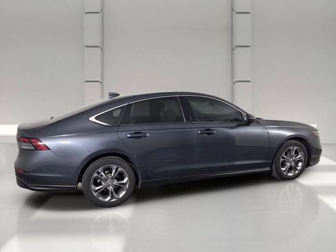 Used 2024 Honda Accord EX image 4