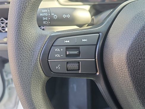 Used 2025 Honda Accord SE image 18