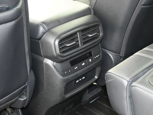 Certified 2025 Honda Pilot EX-L image 13
