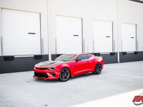 Used 2017 Chevrolet Camaro SS image 40