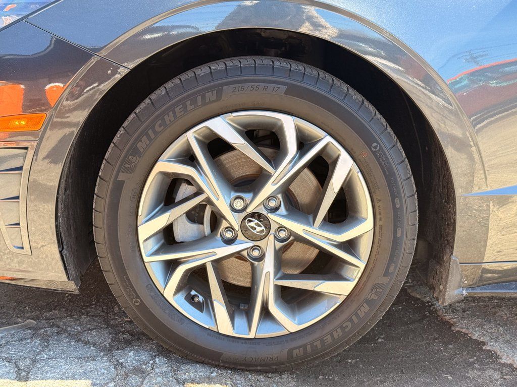 Used 2022 Hyundai Sonata SEL FWD image 9
