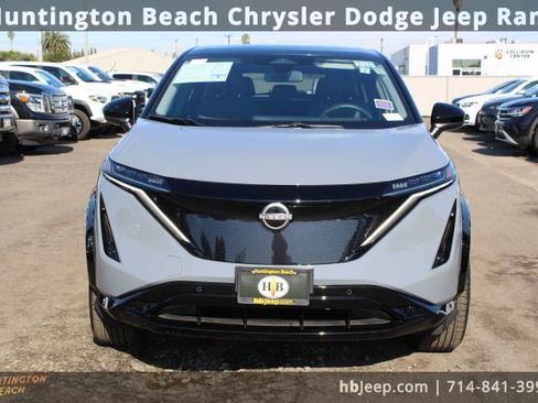 Used 2025 Nissan Ariya FWD image 2