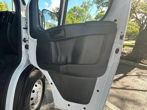 Used 2023 RAM ProMaster 2500 FWD image 28