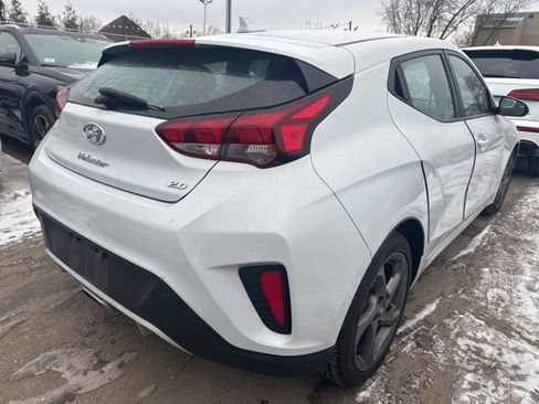 Used 2020 Hyundai Veloster 2.0 image 12