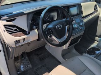 Used 2015 Toyota Sienna XLE FWD video 2