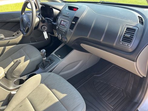 Used 2014 Kia Forte LX image 17