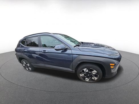 Used 2025 Hyundai Kona SEL image 2