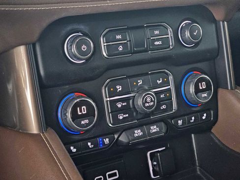 Used 2021 Chevrolet Tahoe High Country w/ Premium Package AWD/4WD image 30