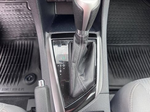 Used 2016 Toyota Corolla LE FWD image 23