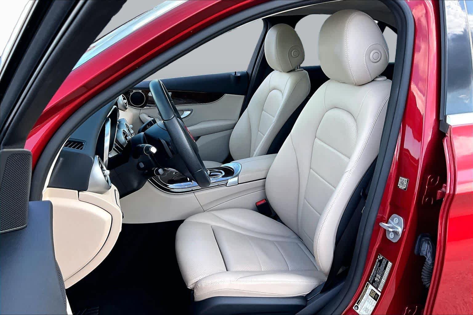 Used 2017 Mercedes-Benz C 300 Sedan image 8