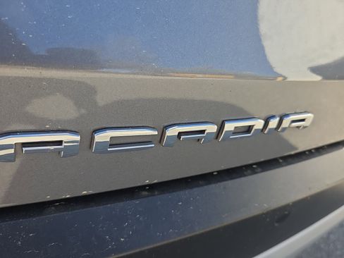 Used 2021 GMC Acadia SLT image 16