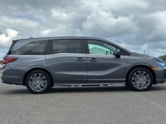New 2026 Honda Odyssey Touring video 2