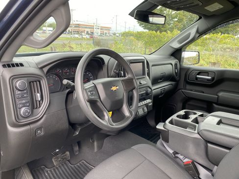 Used 2021 Chevrolet Silverado 1500 Custom image 9