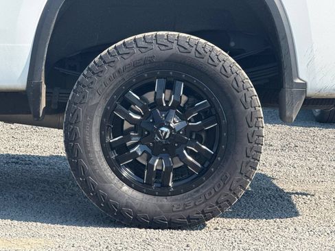 Used 2025 Chevrolet Silverado 2500 High Country w/ High Country Premium Package AWD/4WD image 43