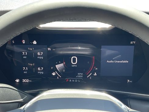 New 2025 GMC Canyon Elevation w/ Convenience Package image 19