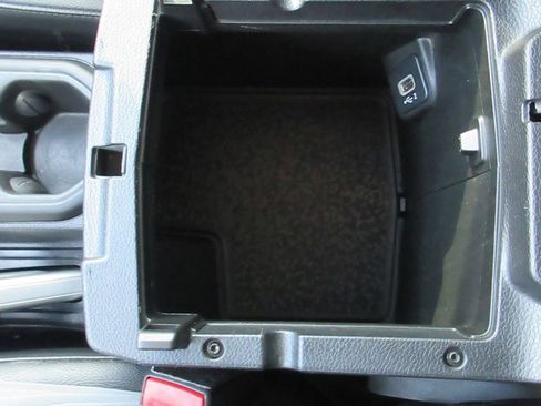 Used 2019 Jeep Wrangler Unlimited Rubicon image 29