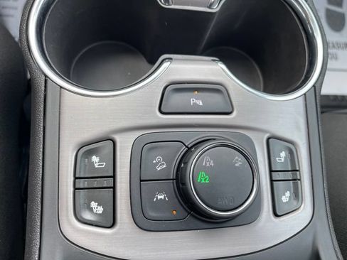Used 2024 GMC Terrain AT4 w/ Tech Package AWD/4WD image 20