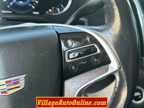 Used 2019 Cadillac Escalade ESV Premium Luxury AWD/4WD image 35