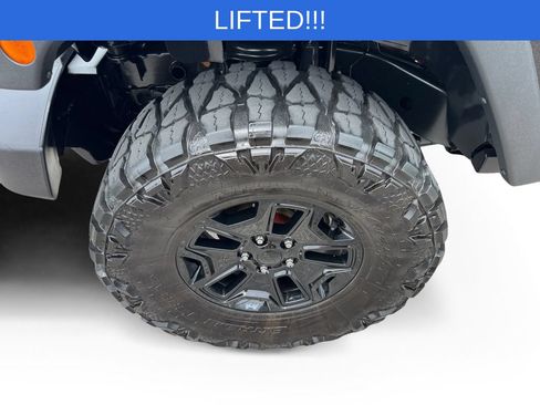 Used 2016 Jeep Wrangler Sport AWD/4WD image 9