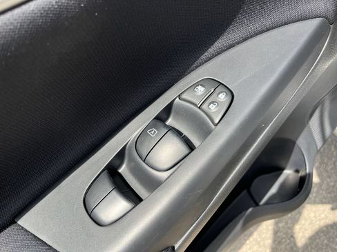 Used 2014 Nissan Sentra SV w/ SV Driver Package FWD image 13