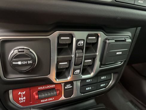 New 2026 Jeep Gladiator Mojave image 16