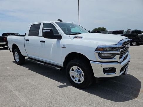 New 2026 RAM 2500 Tradesman AWD/4WD image 40
