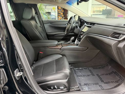 Used 2019 Cadillac XTS FWD image 17