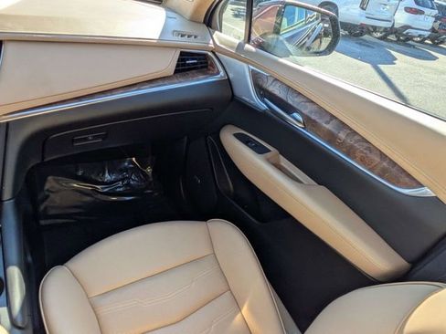 Used 2023 Cadillac XT5 Premium Luxury w/ Platinum Package image 17