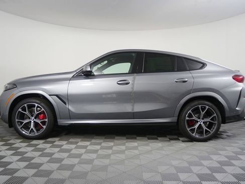 New 2026 BMW X6 xDrive40i w/ Climate Comfort Package image 6