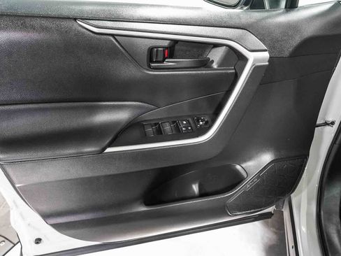 Certified 2023 Toyota RAV4 LE FWD image 22
