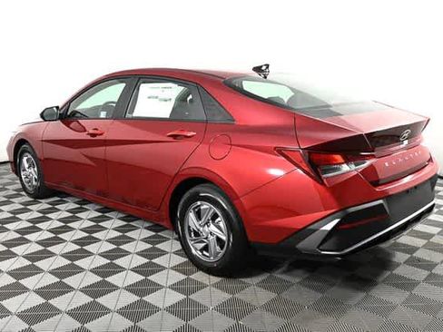 New 2026 Hyundai Elantra SE image 16