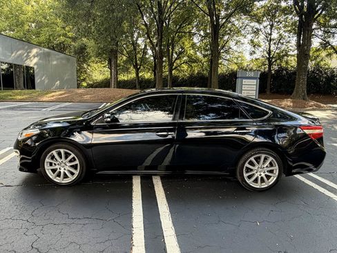 Used 2013 Toyota Avalon XLE Touring FWD image 8
