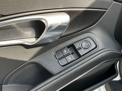 Used 2025 Porsche 718 Boxster image 20