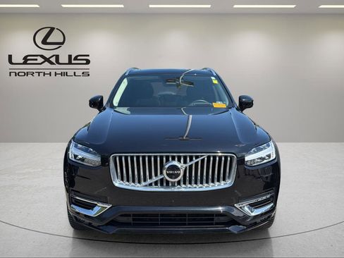Used 2024 Volvo XC90 B6 Ultimate w/ Protection Package Premier AWD/4WD image 2