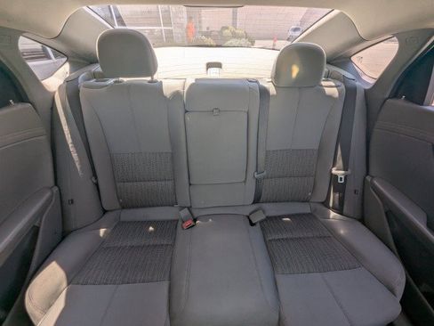 Used 2017 Chevrolet Impala LS FWD image 21