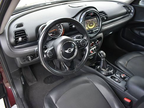 Used 2017 MINI Cooper Clubman FWD image 10