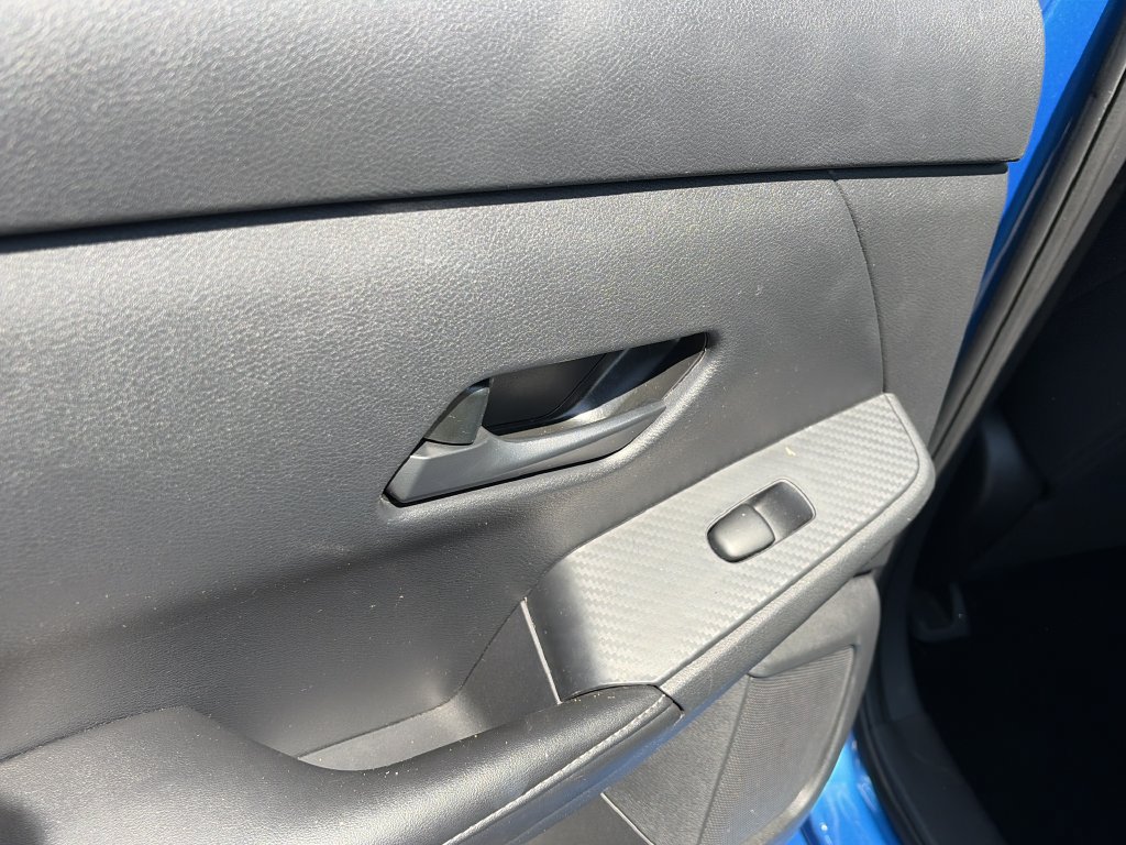 Used 2024 Nissan Sentra SV FWD image 17