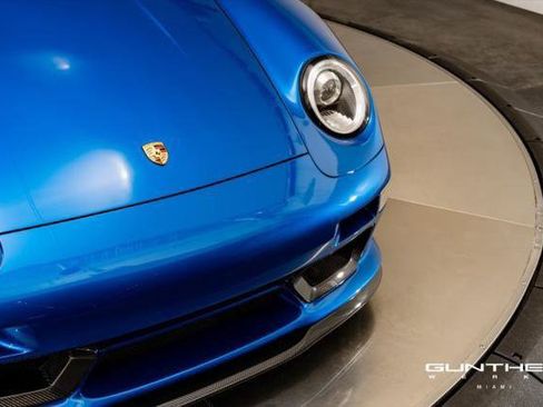 Used 1995 Porsche 911 Carrera RWD image 3