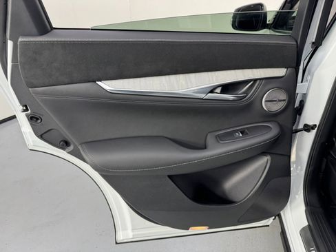 Used 2023 INFINITI QX50 Sensory w/ Accent Package image 48