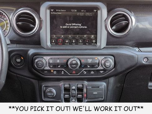 Used 2022 Jeep Wrangler Unlimited Rubicon w/ Trailer Tow Package AWD/4WD image 21
